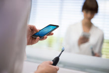 Charger l'image dans la galerie, Philips Sonicare - DiamondClean Smart 9300 Rechargeable Toothbrush