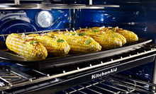 Charger l'image dans la galerie, KitchenAid - 6.7 Cu. Ft. Self-Cleaning Freestanding Double Oven Electric Convection Range