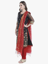 Laai prent in Gallery-kyker, Sequin geborduurde Kurta & Dupatta-stel