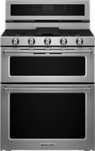 Charger l'image dans la galerie, KitchenAid - 6.7 Cu. Ft. Self-Cleaning Freestanding Double Oven Electric Convection Range
