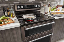 Charger l'image dans la galerie, KitchenAid - 6.7 Cu. Ft. Self-Cleaning Freestanding Double Oven Electric Convection Range

