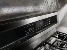 Charger l'image dans la galerie, KitchenAid - 6.7 Cu. Ft. Self-Cleaning Freestanding Double Oven Electric Convection Range
